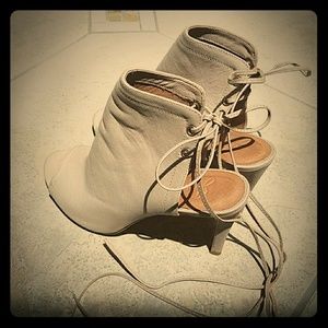 Joie lace-up heels